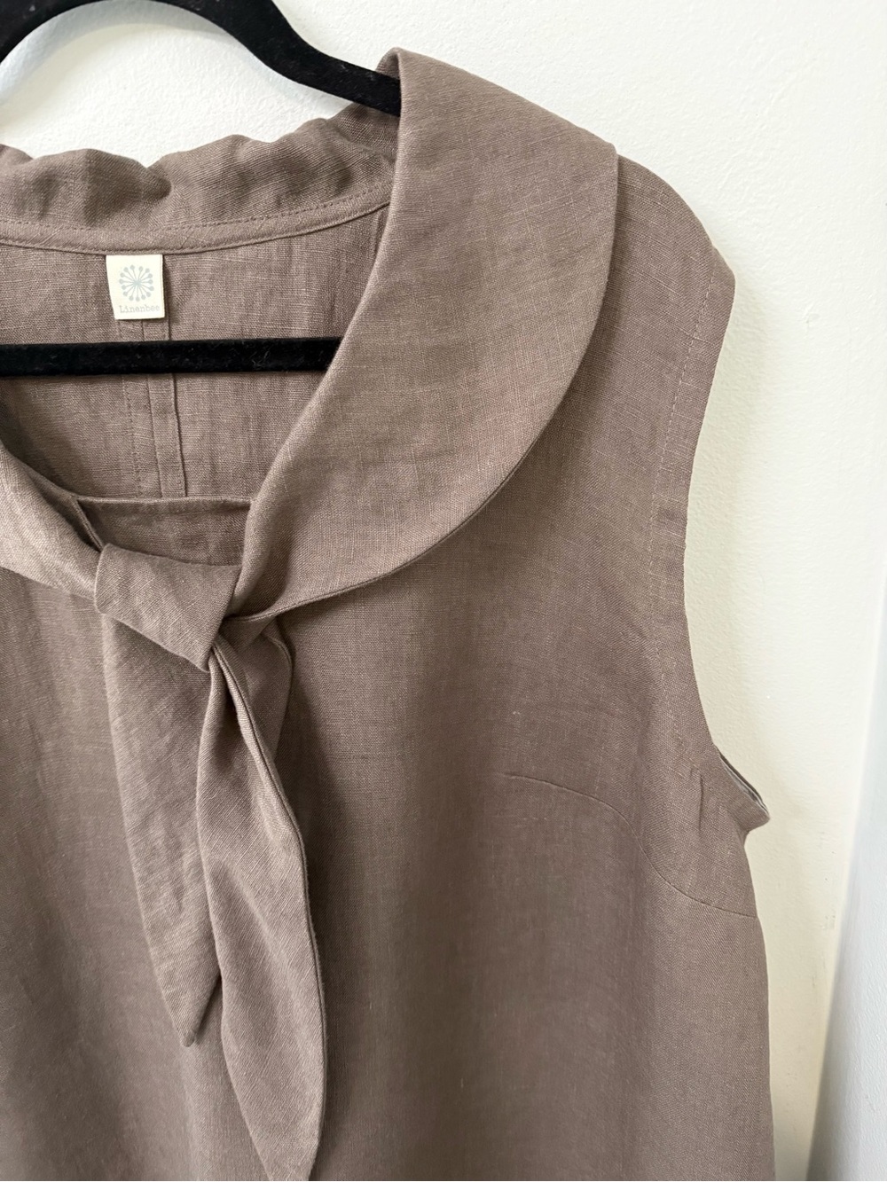 Brown Linen Tie-Neck Sleeveless Tank - Picture 5 of 5